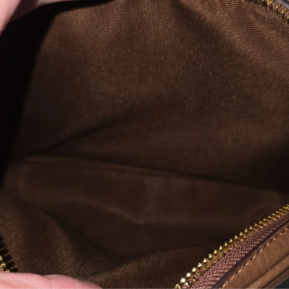 Coach Signature Backpack Brown Tan Gold Hardware Zip Closure Front Zip Pocket